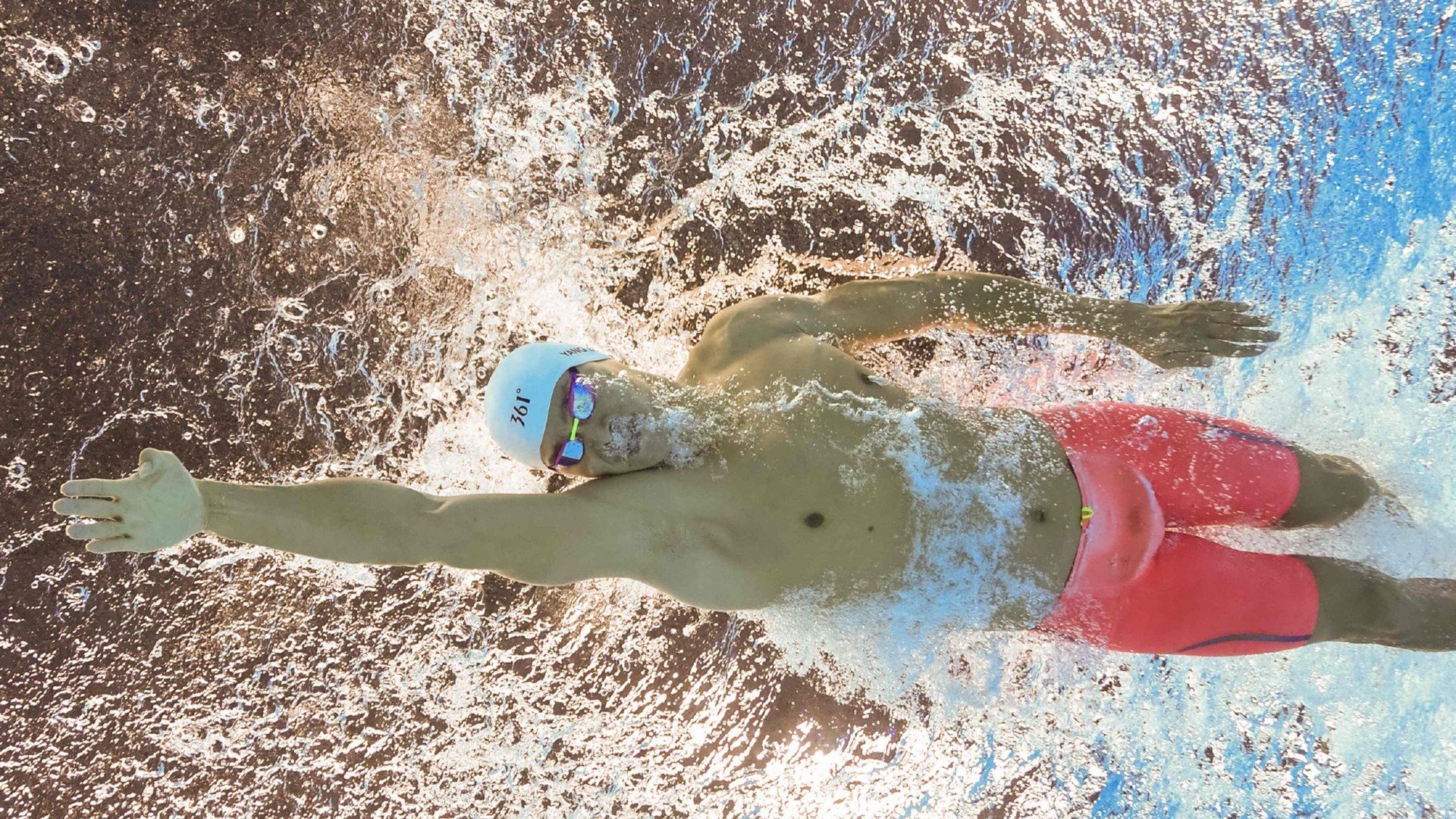 快船一波流击溃雄鹿，杰伦·格林硬仗封王诠释巨星本色