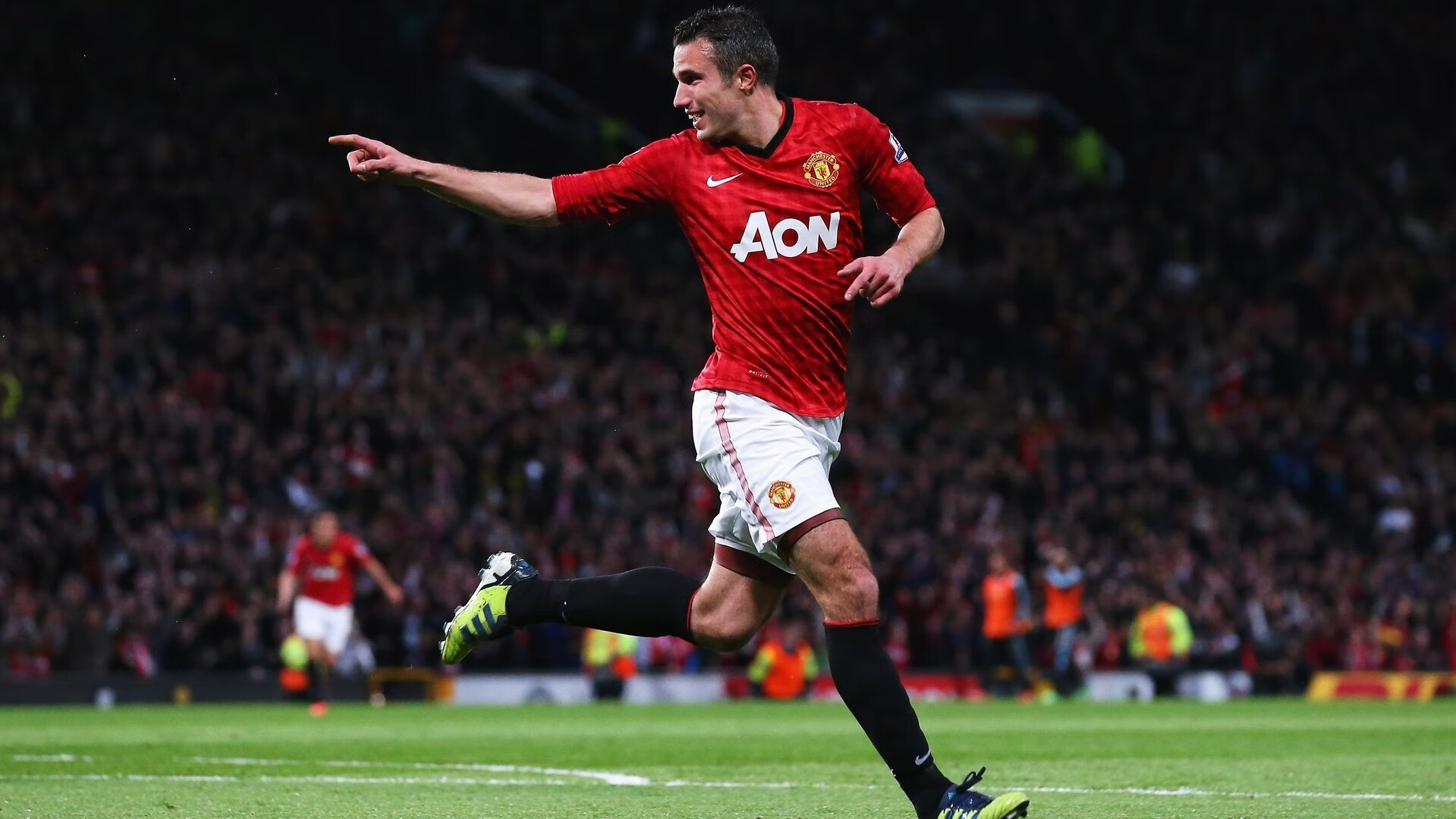 爱游戏tv-戈贝尔点燃赛场，北京队攻防两端碾压火箭